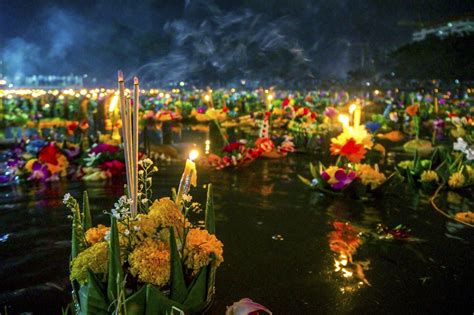  L’Énigme de Loy Krathong: Un conte Thai du 10ème siècle qui célèbre la lumière et la libération !